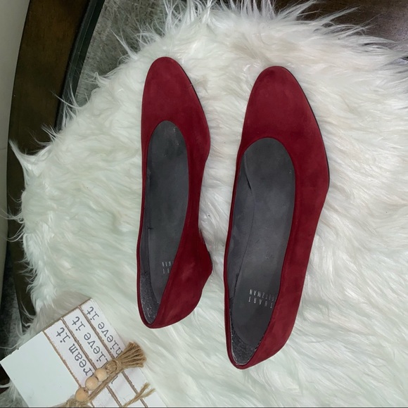 Stuart Weitzman red wedges suede shoes.Size 7 - Picture 4 of 11